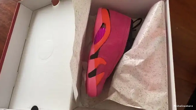 MaikeSneakers Jordan Low Shocking DH4121-600 (W) Pink Retro 14 0502